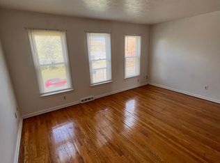 2808 Chamberlain Rd, Akron, OH 44333