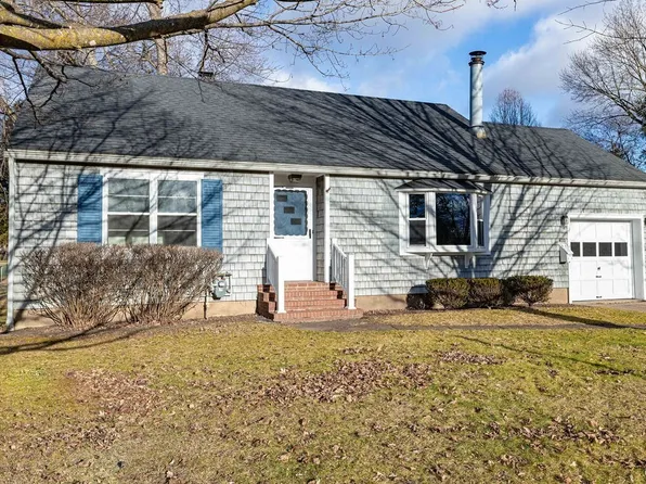422 W Hinds Ave, Sherrill, NY 13461