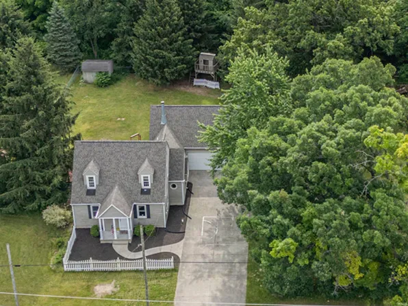 2806 Oakland Ave, Elkhart, IN 46517