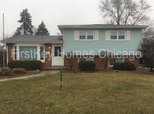 427 S Harvard Ave, Addison, IL 60101