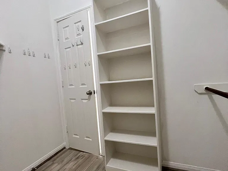 2502 N Yorkchase Ln — Photo 16