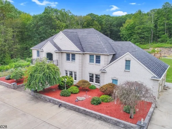 87 Walnut Valley Rd, Blairstown Twp., NJ 07832