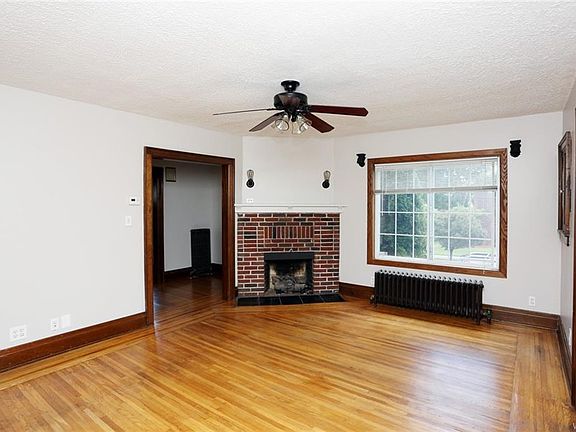 4th image of 4646 Terrace Dr