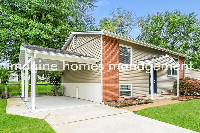 4 bed, 2.0 bath, 1516 sqft, $2,495 — Photo 3