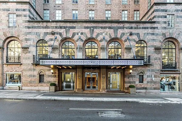 Rented by REAL New York | media 6