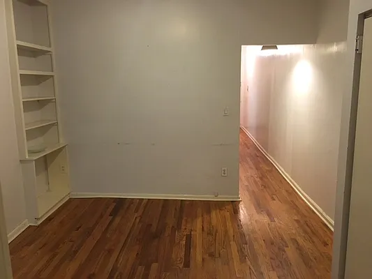 Rented by Premier Metro Realty Corp | media 16