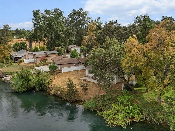 3rd image of 3261 Riverside Dr