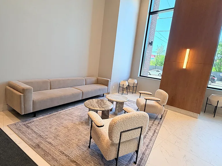 1185 Dupont St #2101 — Photo 34