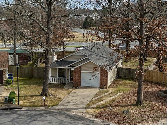 3rd image of 39 Pin Oak Loop