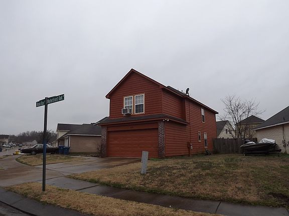 2nd image of 4876 Royal Run Dr