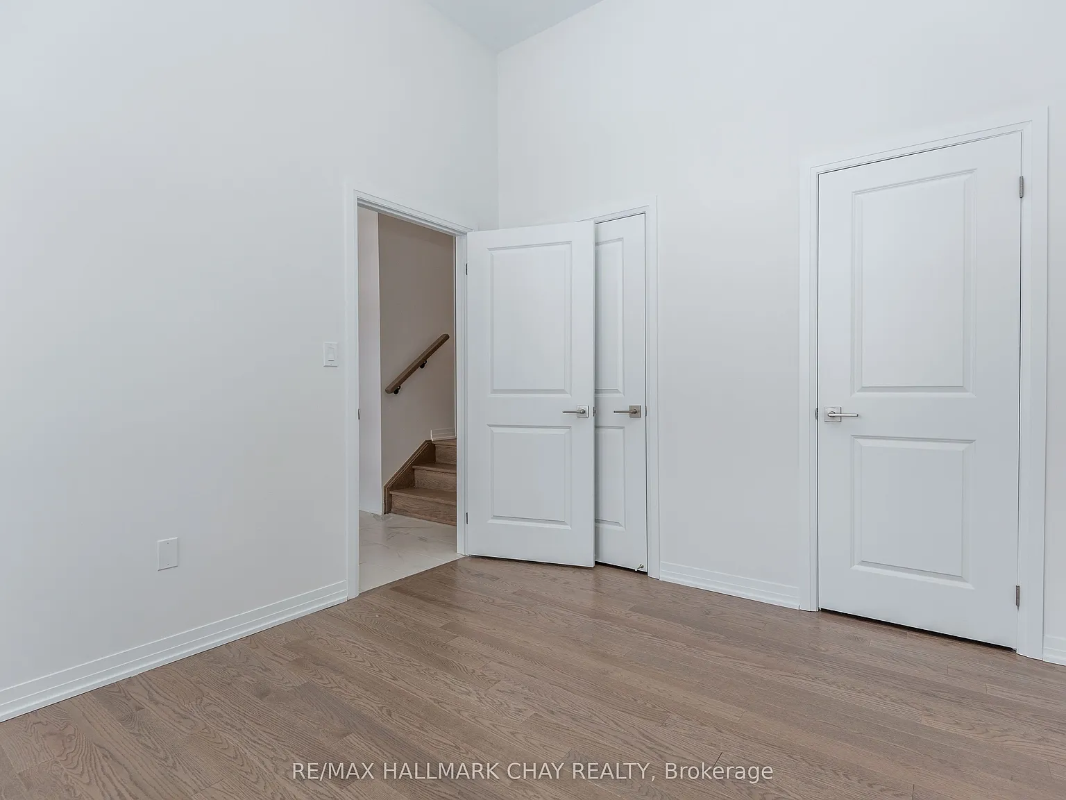 4 bed, $2,950 — Photo 4