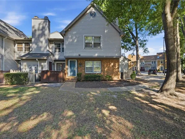 967 Saint Andrews Reach APT D, Chesapeake, VA 23320
