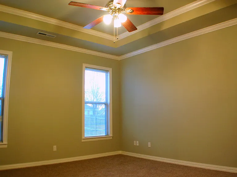 4747 W Mayflower Ct — Photo 8