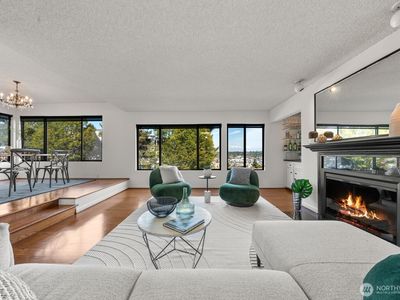 3640 26th Place W #201 B, Seattle, WA, 98199