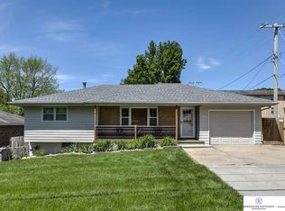 4866 S 48th St, Omaha, NE 68117