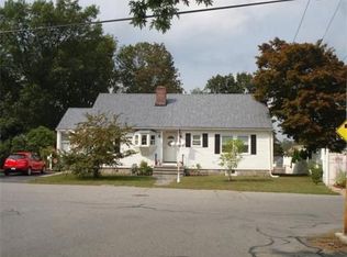 20 Florence St, Lowell, MA 01852