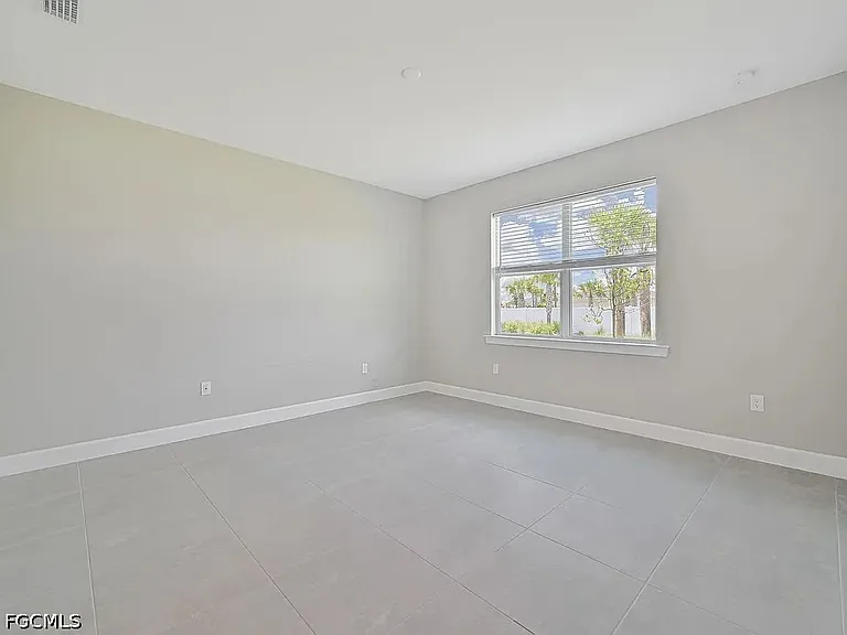 42218 Edgewater Dr — Photo 17