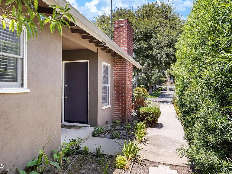 5634 Noel Dr — Photo 2