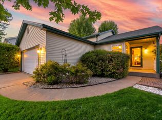502 Killarney Ln, Valparaiso, IN 46385
