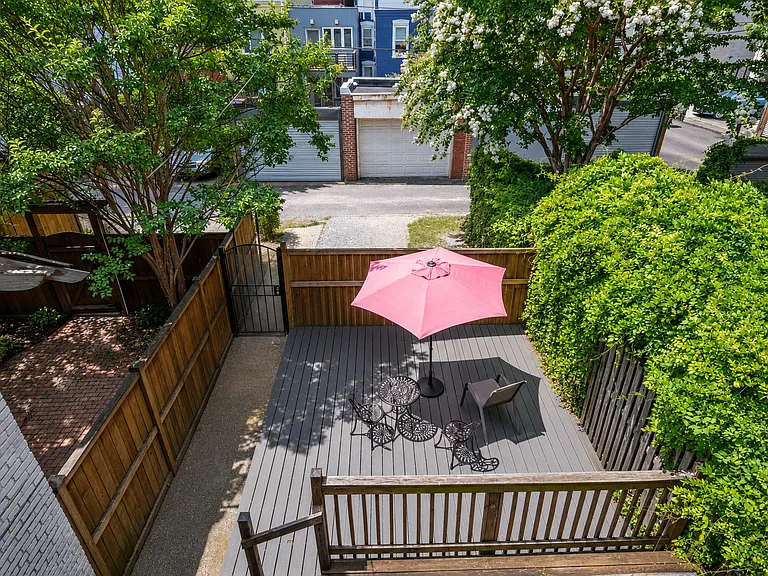 724 5th St NE #G — Photo 6