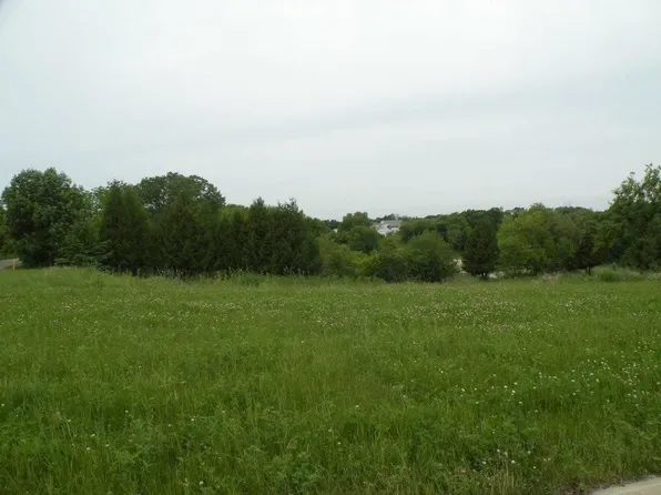 219 Glacial Ter, Ripon, WI 54971