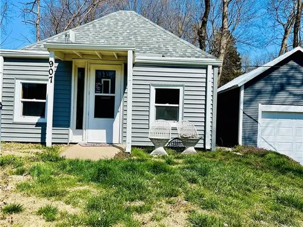 907 Valley St, Rushville, MO 64484