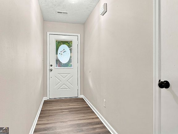 5th image of 295 Cornwallis Way