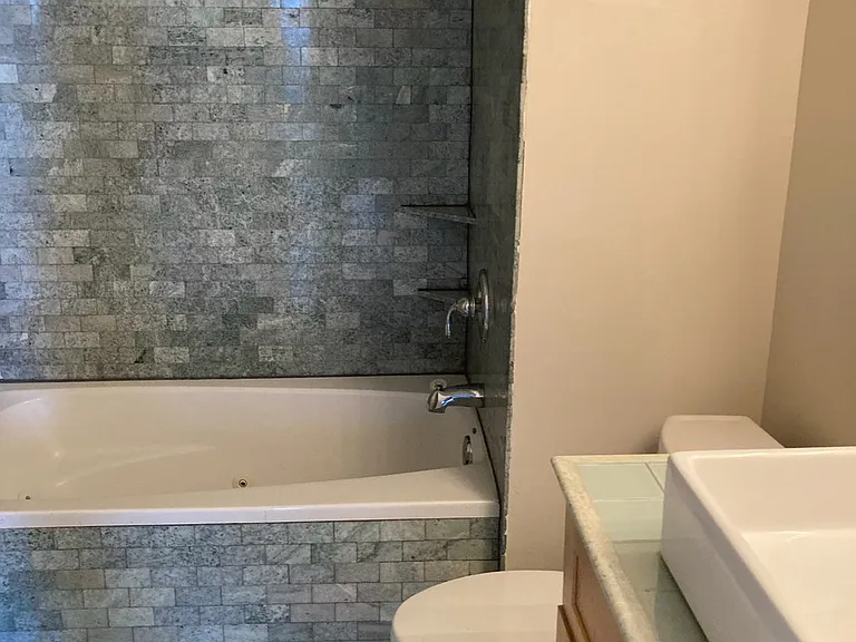 1131 Stringers Ridge Rd #9F — Photo 17
