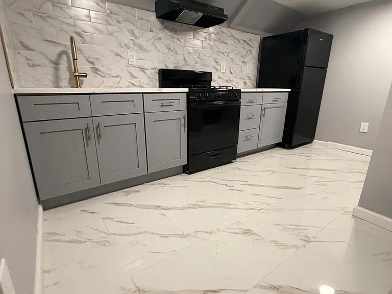 5 Gilbert Ave #3 — Photo 1
