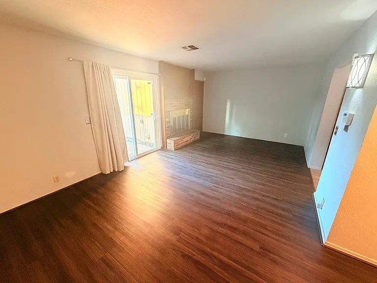 8077 NW 23rd St #8077 — Photo 5