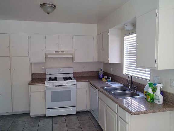 kitchen - 2 bedroom 2 bath apartment for rent in Las Vegas