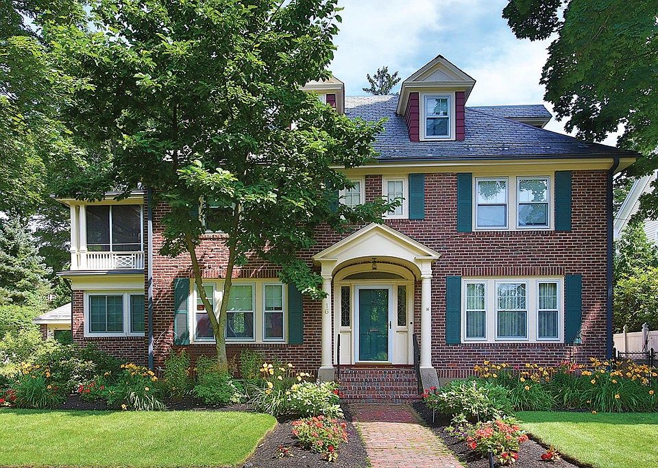 1st image of 16 Ballard St