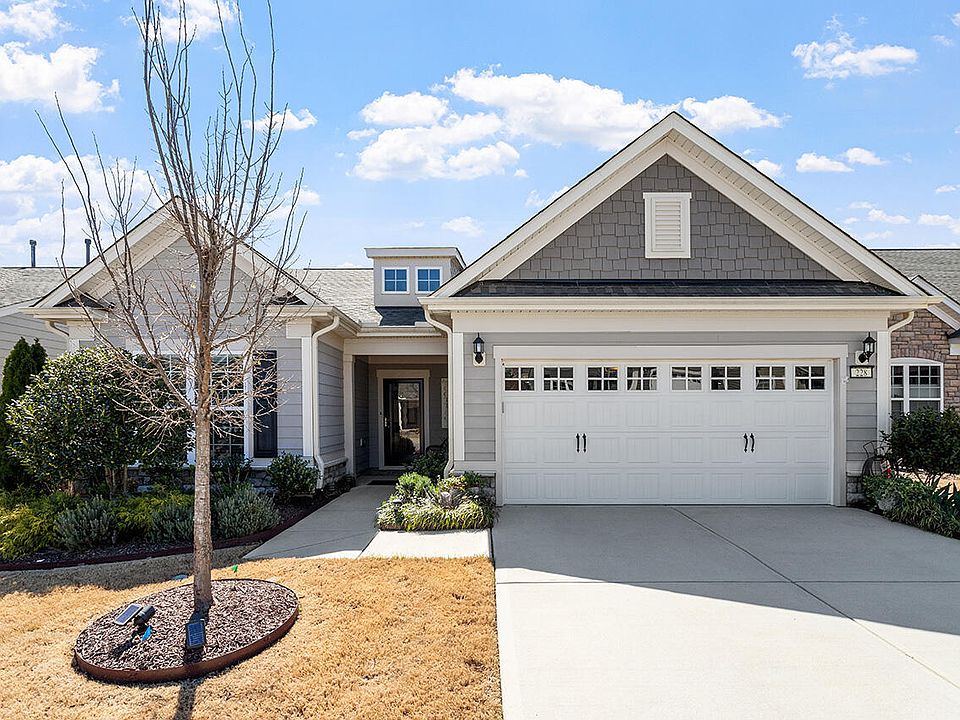 1st image of 228 Kalmia Dr
