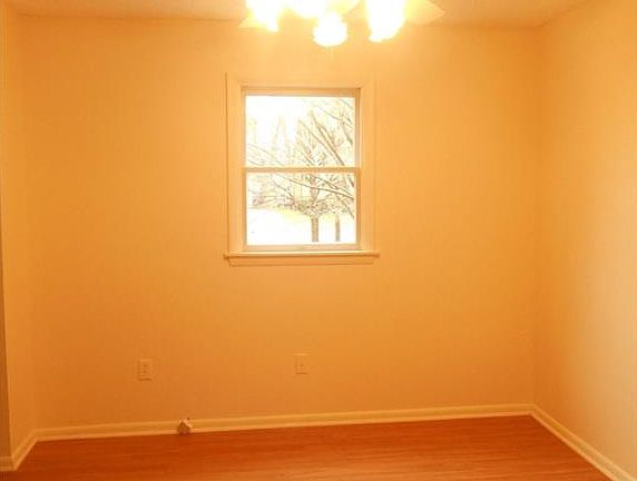3rd image of 1485 6th St