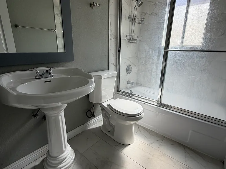 1720 G St #3 — Photo 7