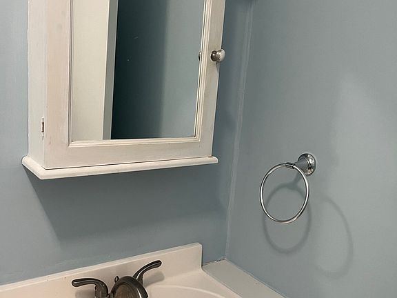 5th image of 4828 Denny Ave