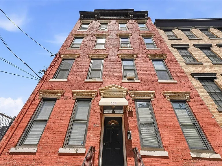 554 Observer Hwy #3R — Photo 2