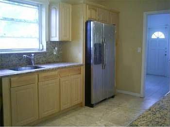 5th image of 438 Alhambra Cir