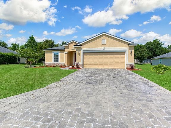 4th image of 270 Parkwood Cir