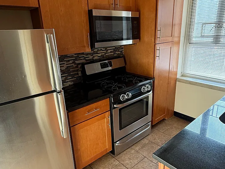 188-04 64th Ave #7G — Photo 6