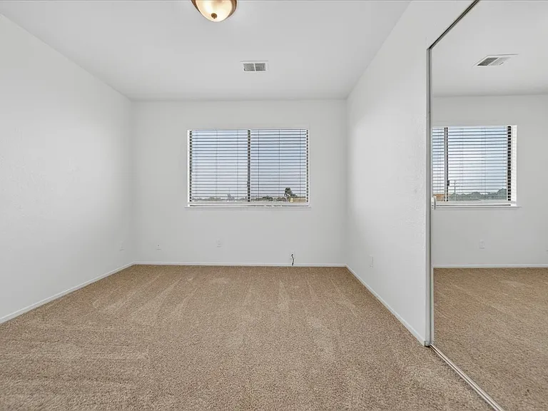 1250 Wilma Dr #B — Photo 13