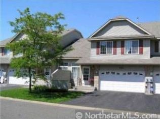 9825 Hamlet Ln S, Cottage Grove, MN 55016