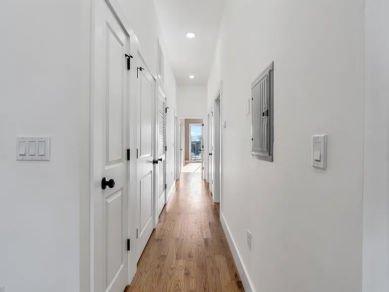 94 Van Horne St #2 — Photo 15