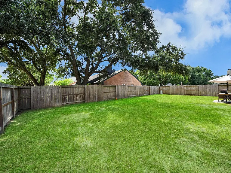 22638 Powell House Ln — Photo 29