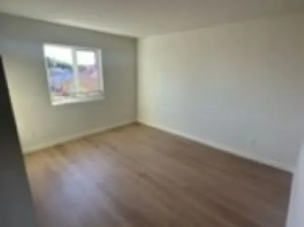 328 1/2 W 83rd St #A, Los Angeles, CA 90003