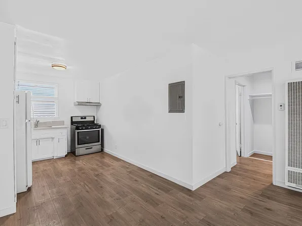 1521 E 2nd Street, 1521 E 2nd St APT 2, Long Beach, CA 90802