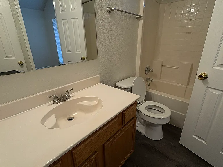 1214 Misty Dr — Photo 13