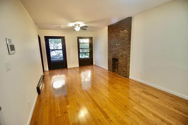 Rented by Space Real Estate | media 13