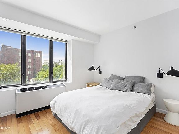 4th image of 189 Avenue C APT 5D
