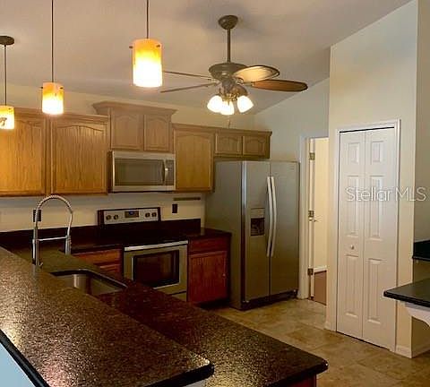 5th image of 851 Wisteria Pl